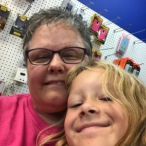 Meet your Posher, Kim